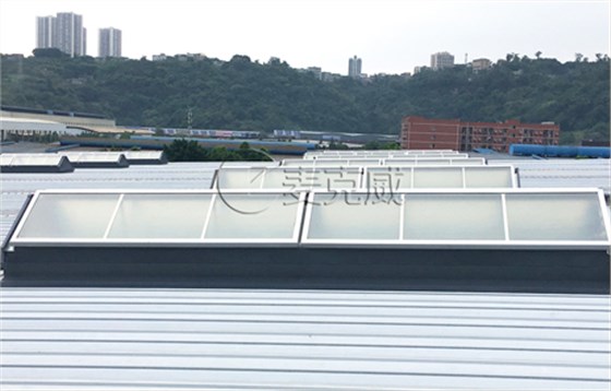 C1XT三角形電動(dòng)采光排煙天窗(下開(kāi)式)